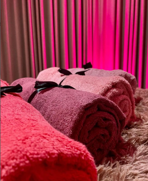 Status: Available Price: 500 MZN Size: XL