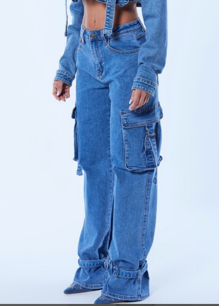 Calças disponíveis por encomenda 🏷️2500Mts. Size:S-3XL