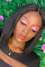 SERVIÇOS DE MAQUILHAGEM