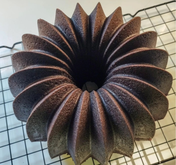 bolo caseiro, massa húmida amanteigada