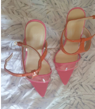 Sandálias rosa MZN 2.000,00 Sandálias rosa da marca ZOE, tamanho 39, novas