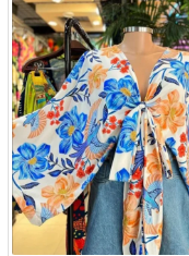 Cropped de amarrar estampado Artigos Brasileiros Tamanho único Veste de M a L Preço: 1.650 MZN