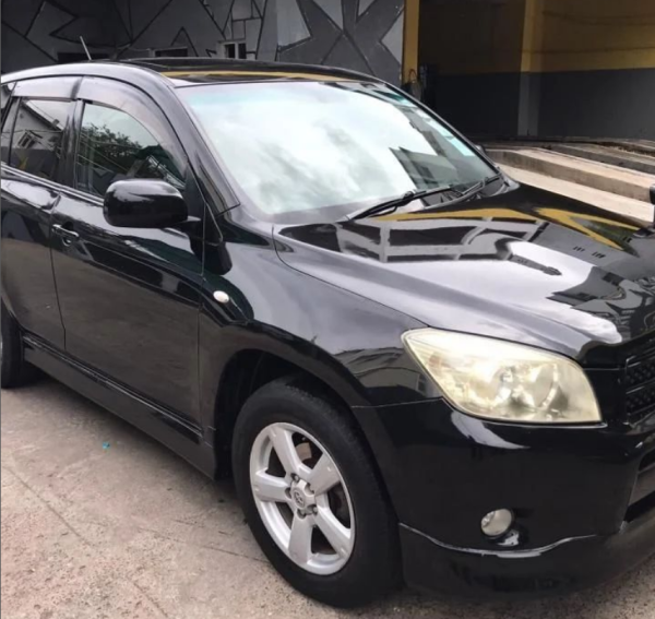 Toyota RAV4 - Ano 2007 - Automático - Gasolina - 4wheel drive (4wd