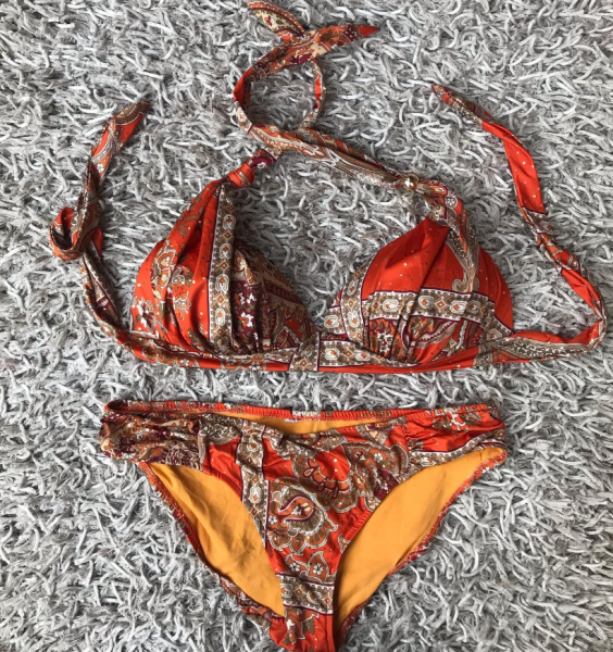 BIKINI amanho : L Preço : 550,00