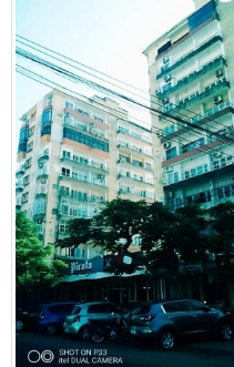 Vende-se na Sommershild há Vista ao Mar,no Prédio do Gelados Italiano um Flat Tipo 3 Pronto Habitar no 9°andar com Elevador 24h sobre 24h todos os Quarto