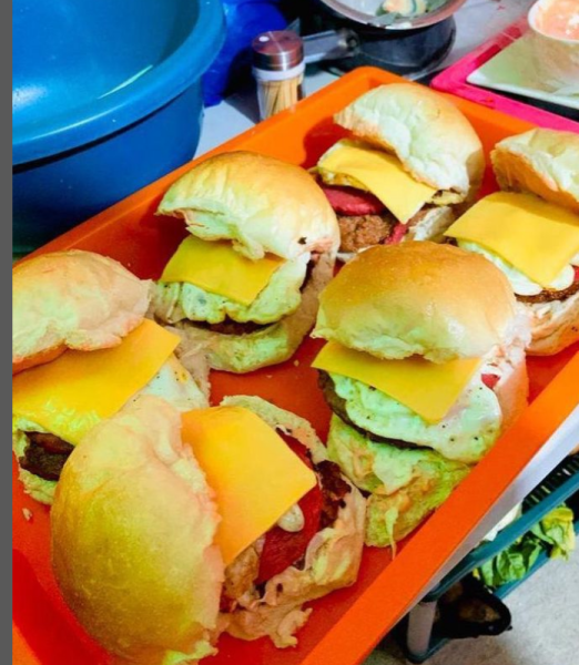 HAMBURGERS COMPLETOS