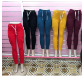 Calsas e saias femeninas 700,00 MTn Estamos localizadas em hulene aeroporto