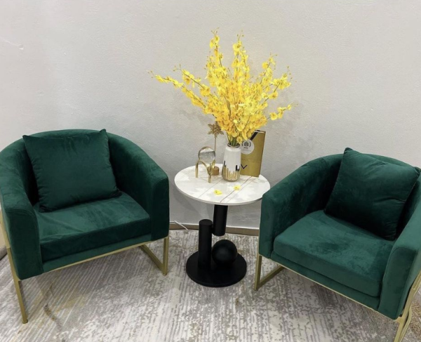 rtigos disponíveis para entrega imediata. 📲869525212 Poltronas 18000 mt cada