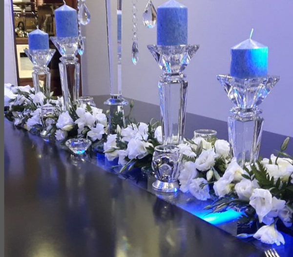 SERVIÇOS DE DECORAÇÃO Centro de mesa de flores naturais