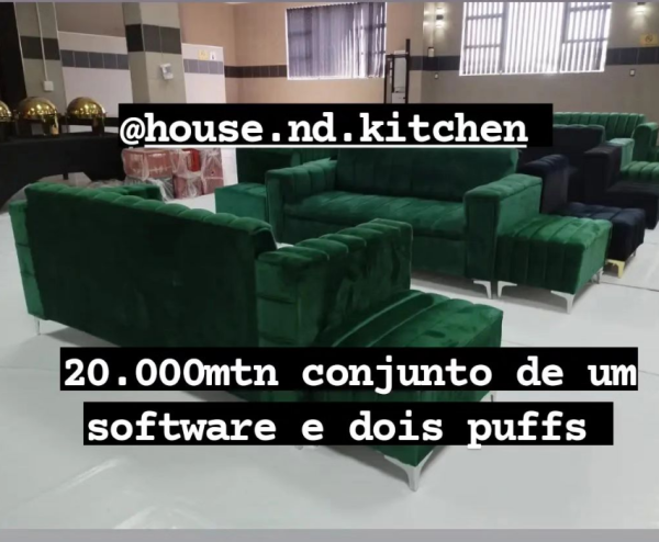 Sofá de 3 lugares e dois Puffs 20.000mtn