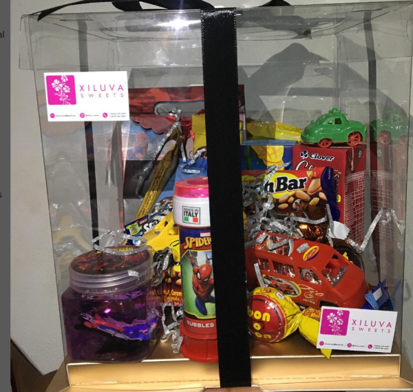 CAIXA COM MIMOS E PRESENTES