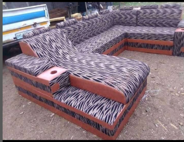 Sofá tipo U 25 mil mt. O seu conforto é a nossa prioridade