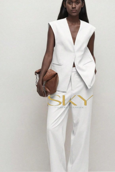 Conjunto de calça longa e colete sem mangas!!! Na cor branca