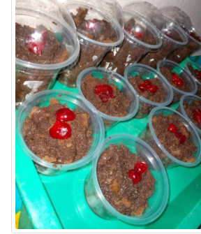 Bolo no pote com recheio de brigadeiro 100 e 150 mts