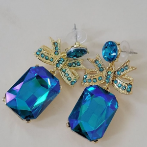 Brincos modernos  Preço: 4.500,00 Kz Disponível ✅✅