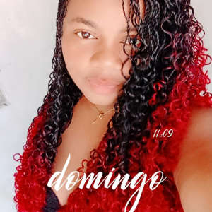 SERVIÇOS DE BELEZA Sanguita cacheada