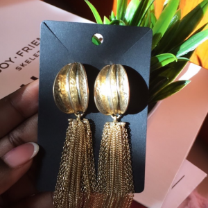 MANGO brinco elegante 🏷4.000 Kz Disponível para entrega imediata ✨