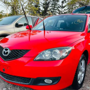 RECÉM IMPORTADO Preço:320,000.00Mt  Marca:Mazda Modelo:Axela Manual Ano:2007 Kilometragem:65.000km Cilindrada:1.5cc Combustível :Gasolina Caixa:Automática