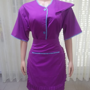 Conjunto de bata com avental AOA 13.500,00