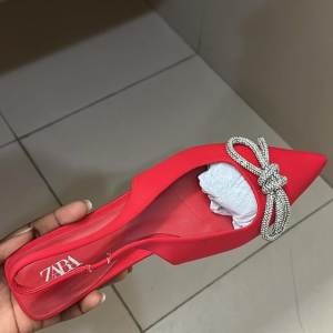 Sapato Zara/ número 39-15.000kz