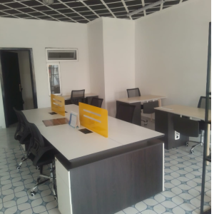 Coworking/ Espaços compartilhados/ áreas para estudantes/ livraria e papelaria