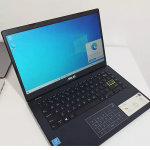 ASUS VivoBook E410MA Intel Celeron N4020 4GB RAM 128GB SSD Teclado Numérico 14 inch Bluetooth, HDMI, Wireless Estado Excelente Bateria Excelente