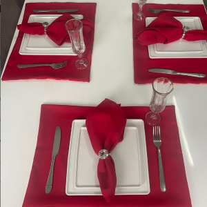 SERVIÇOS DE DECORAÇÃO Jogo de 8 lugares,2 em 1😍disponível para entrega imediata!