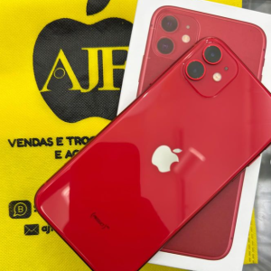 iPhone 11 128GB (semi novo) tudo perfeito.  Preço: 319 999 kz, aceitamos trocas justas