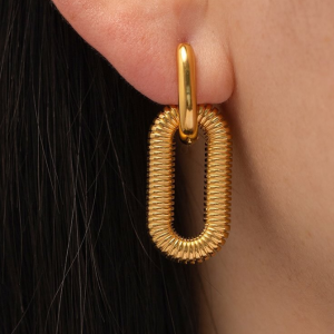 Brincos com corrente 🏷️1050mt