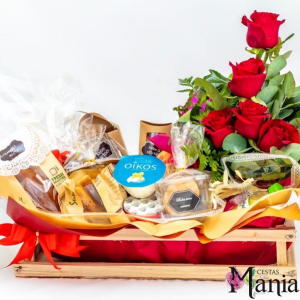 Cestas de café da manhã + arranjo com 5 rosas vermelhas  com extra de Mimos como : -Uma CANECA MAGICA com a mensagem Por onde for, quero ser seu par -Um Oscar de melhor amor