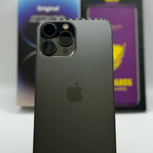 iPhone 13 Pro Max Estado: semi-novo Capacidade: 128 GB •Black• Bateria: 86% Com carregador e película