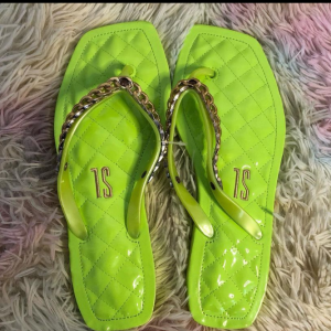 CHINELO Número:39/40