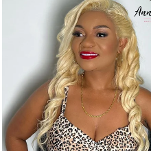 SERVIÇOS DE MAQUIAGEM