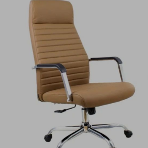 Cadeira giratória com encosto alto bege. Preço: 13.500,00 incl. entrega grátis T&C,s aplicados