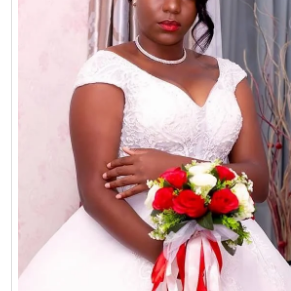 Vestidos de noiva e acessórios 20 000,00 MZN