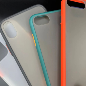 4 capas por 350 meticais, aproveita a promoção só para iPhone de 6 até 13