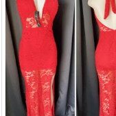 Tamanho:M; Preço:3000mt Disponível para entrega imediata