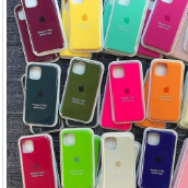 Capas de iPhone e Samsung 300,00 MTn Entrega a pronto pagamento