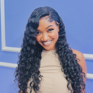 SERVIÇOS DE BELEZA _ Aplicação e make up feita por nós