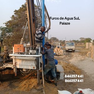 Fazemos furos de água e instalação de bombas submersível solar e elétrica.
